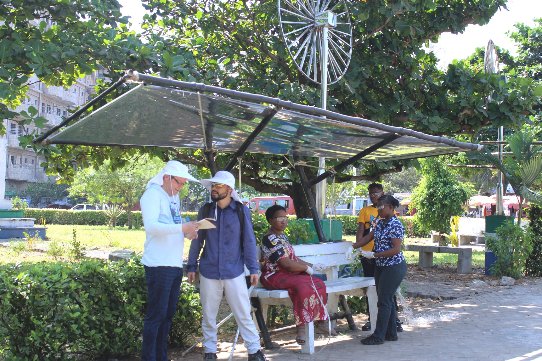 Dr. Benjamin K. Sovacool visits MEER's experimental sites in Freetown